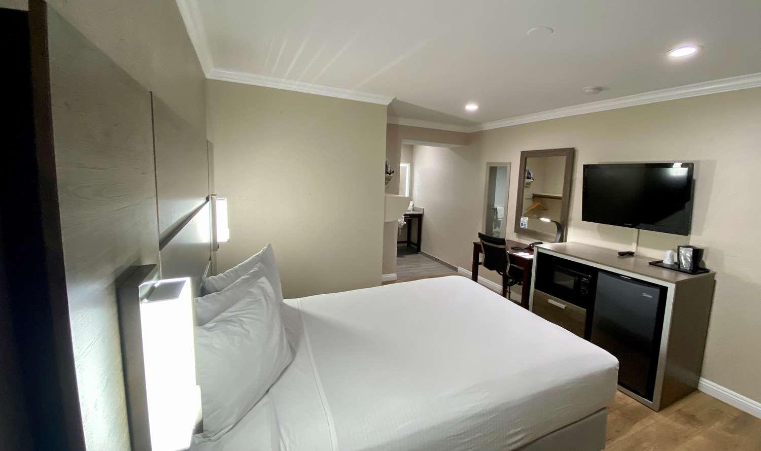 Surestay By Western