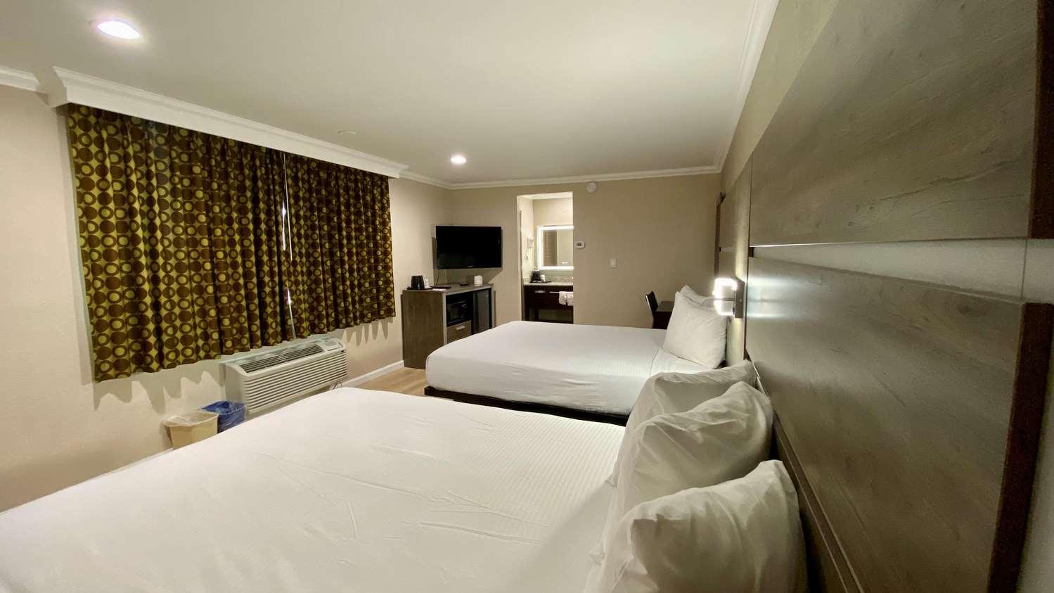Surestay By Western Santa Cruz